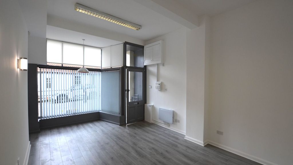 Property photo 2 of 5 31-Spylaw-Street-Colinton-Edinburgh-Class1A-05