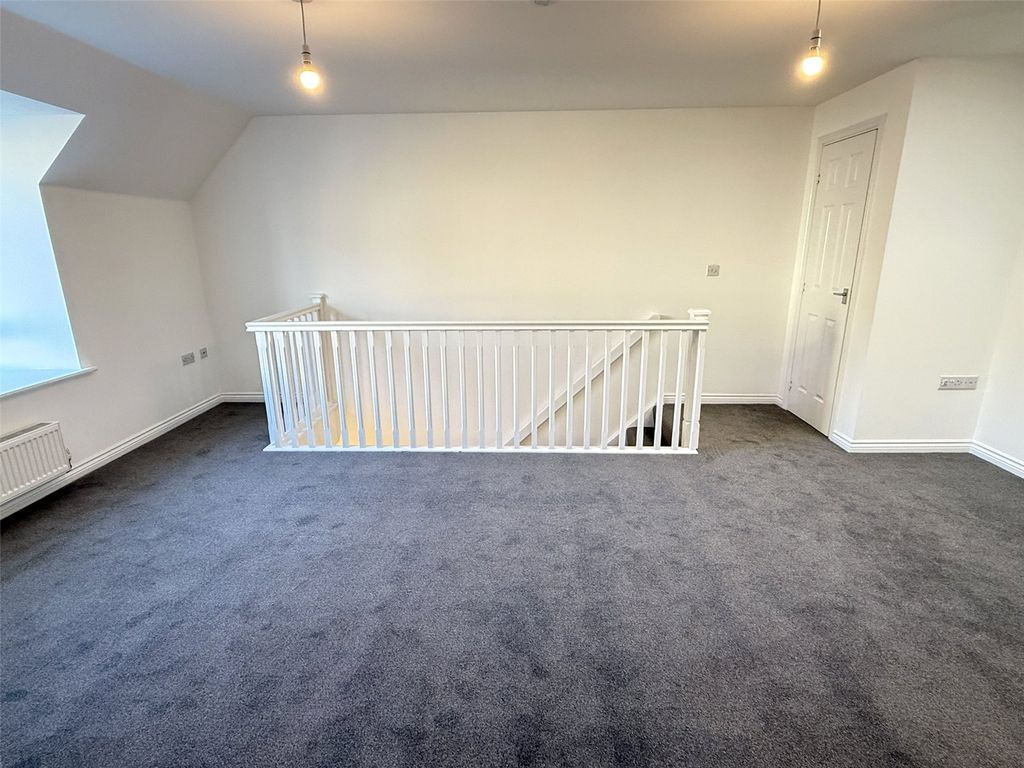 Property photo 3 of 12 Picture No. 06