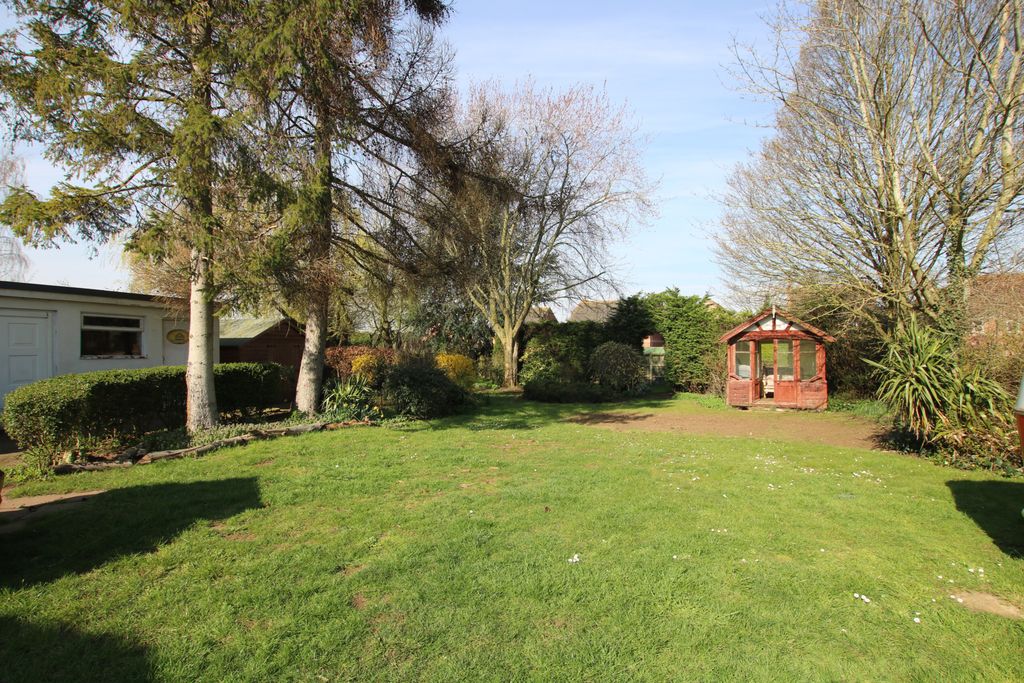 Property photo 2 of 16