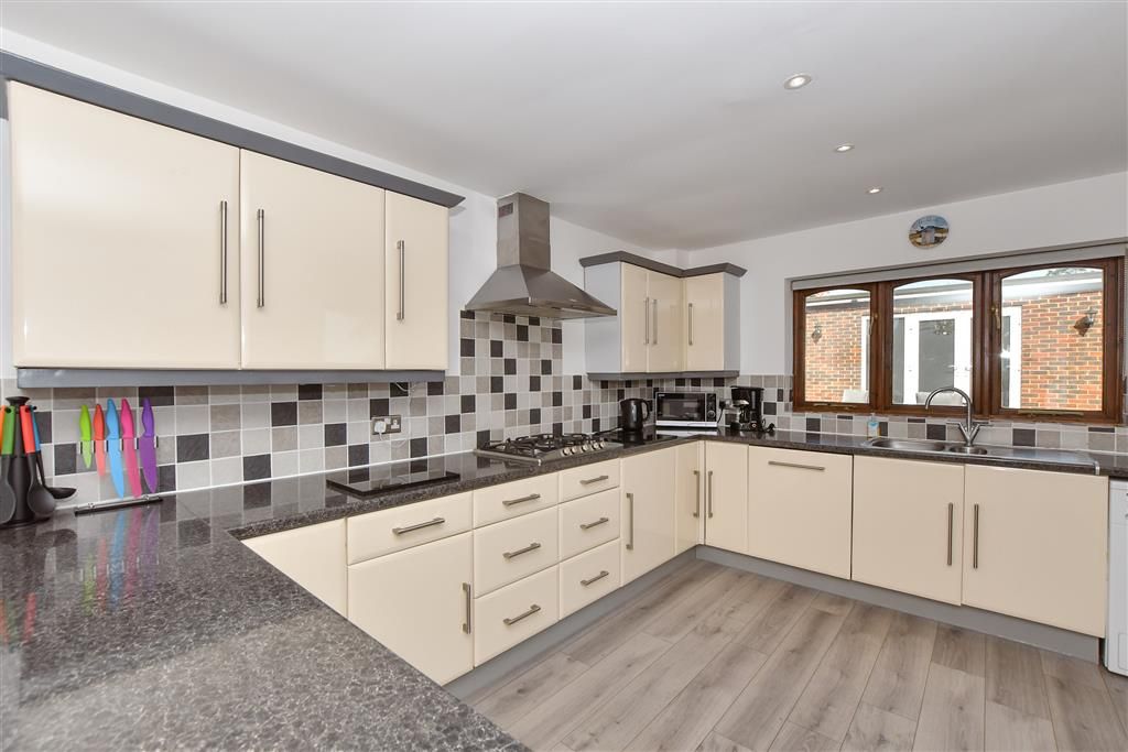 Property photo 3 of 14 Kitchen/Diner