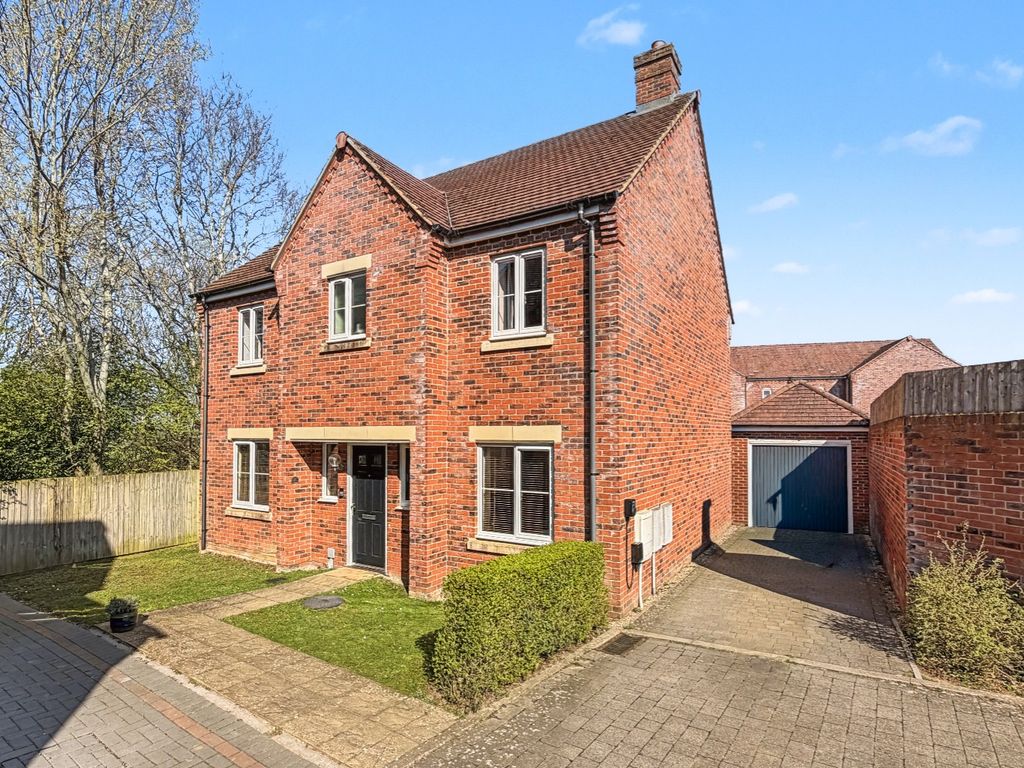 Property photo 1 of 41 4579145