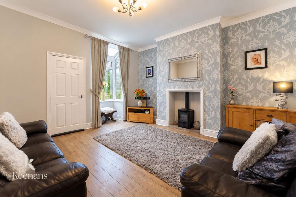 Property photo 1 of 36