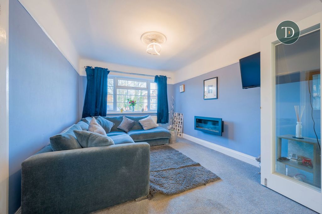 Property photo 3 of 26