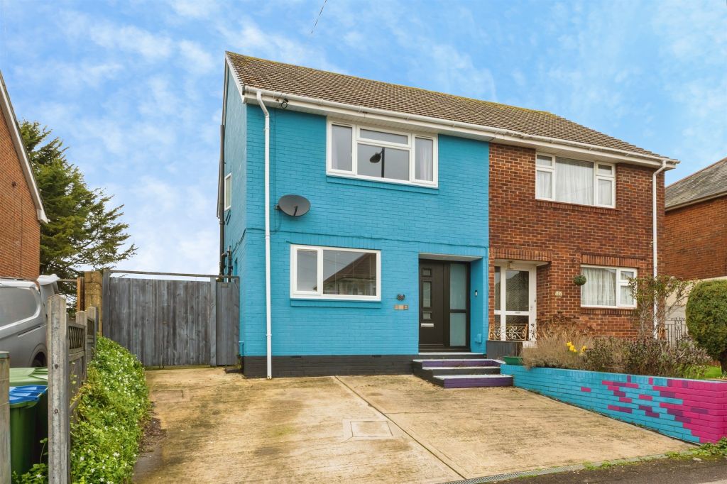 Property photo 2 of 12