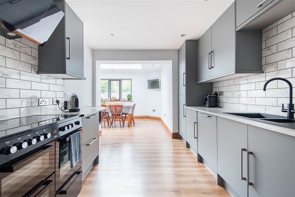Additional image 7 of 5 bed detached bungalow for saleMill Lane, Farington Moss, Leyland PR26