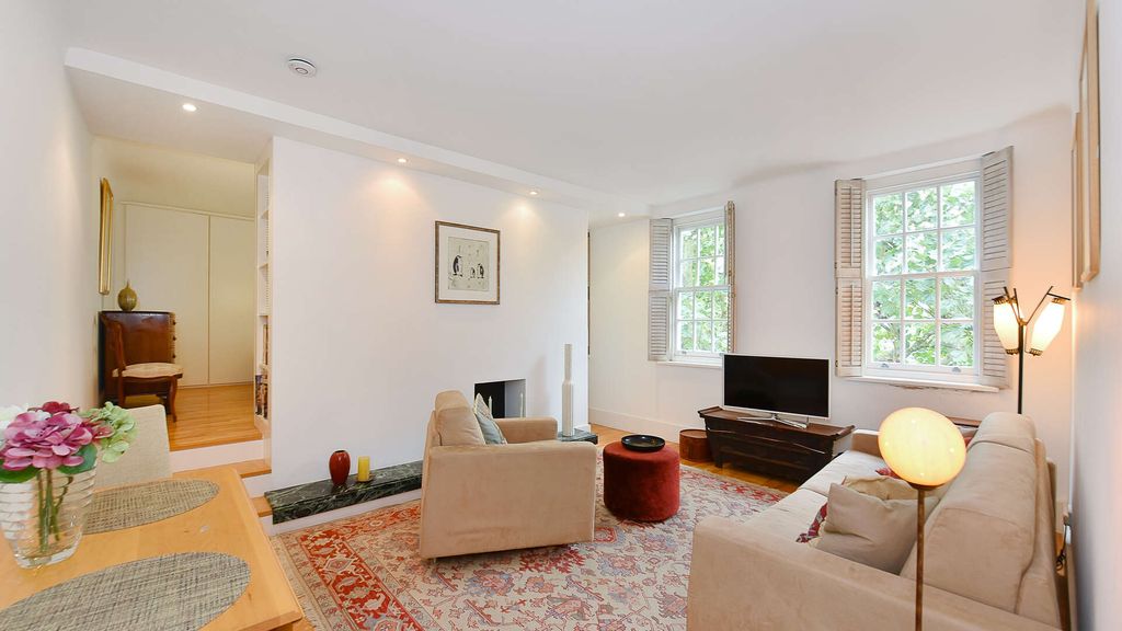 Property photo 3 of 10