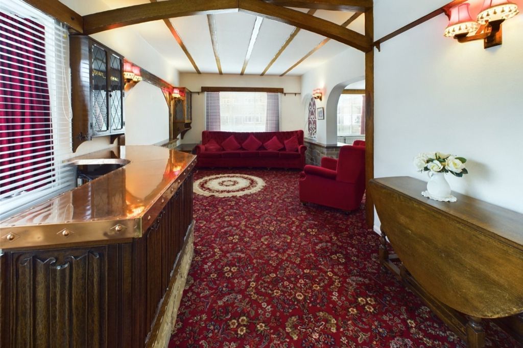 Property photo 3 of 32 Qwl230254 25