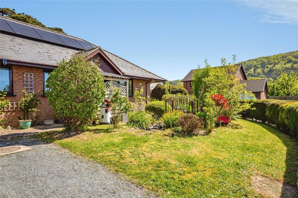 Property photo 1 of 34 Picture No. 20