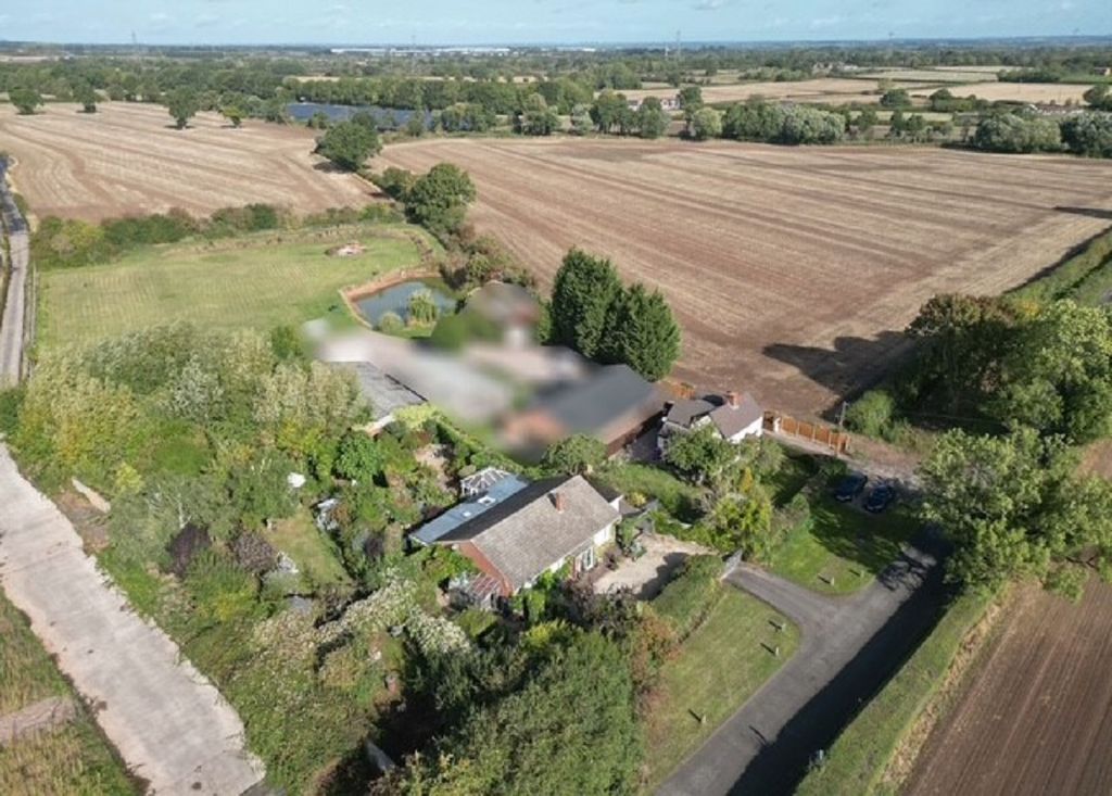 Property photo 1 of 18