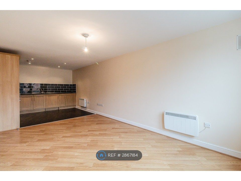 Property photo 2 of 12 Kitchen - Lounge