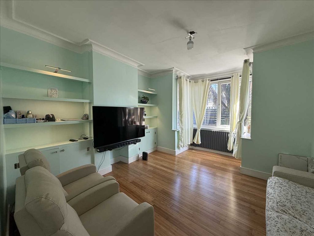 Property photo 2 of 15