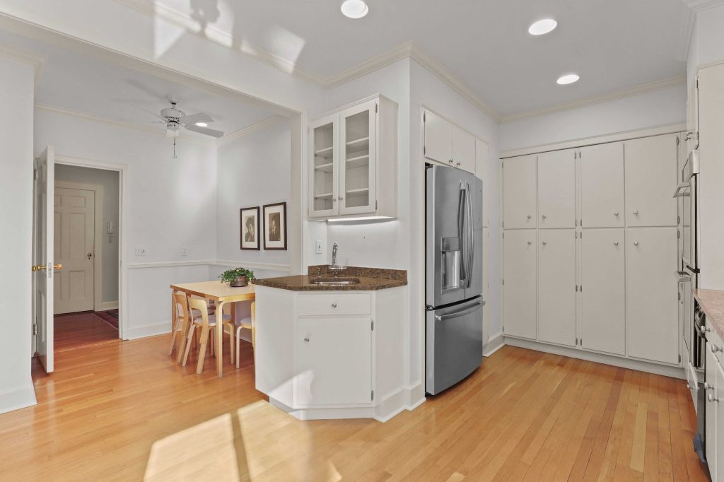 Property photo 3 of 12 <Alttext/>