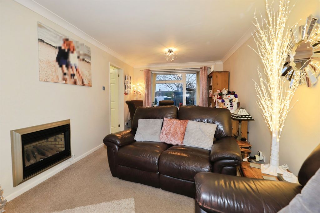 Property photo 3 of 20