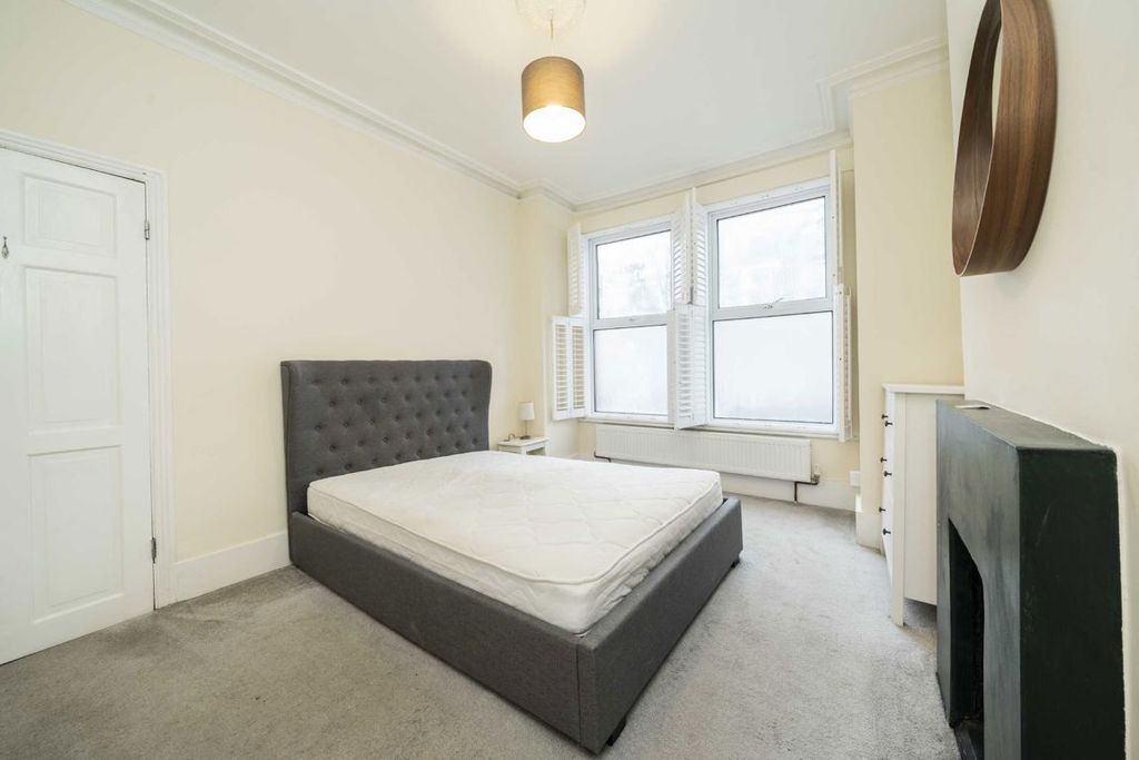 Property photo 2 of 5