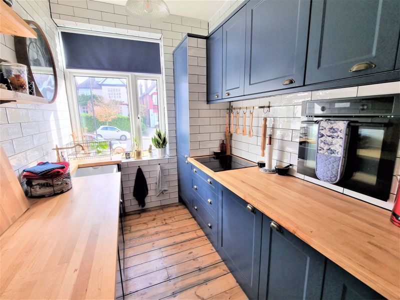 Property photo 3 of 7 Photo 7