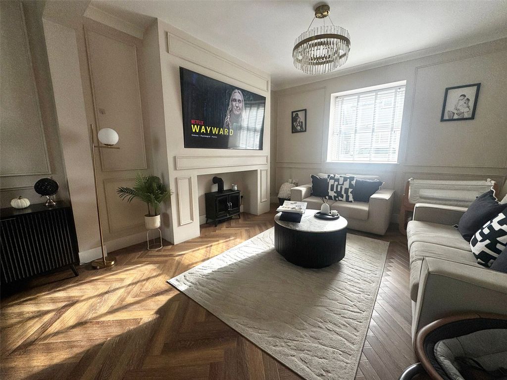 Property photo 2 of 19 Picture No. 22