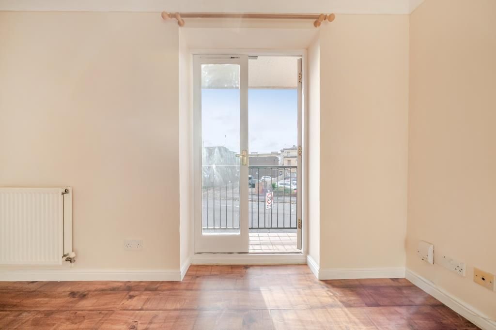 Property photo 3 of 21 Reception