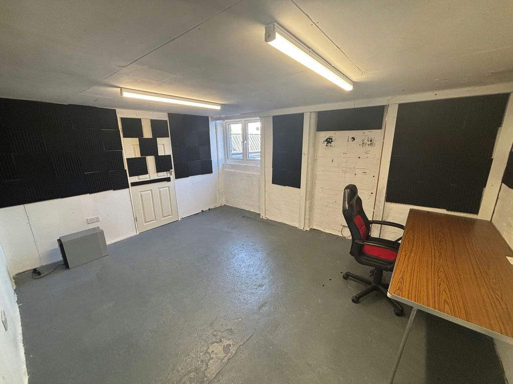 Property photo 3 of 13 Img_2964.Jpg