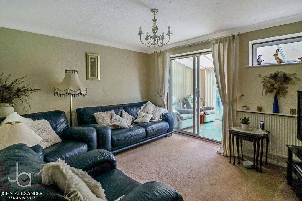 Property photo 3 of 26 Img_0983