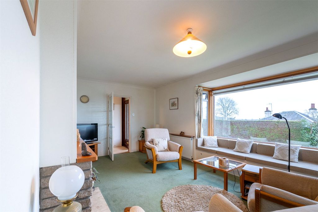 Property photo 3 of 39 Picture No. 03