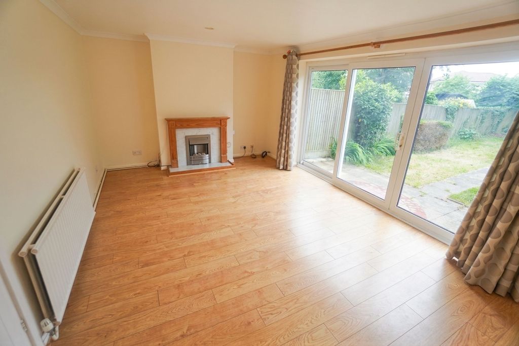 Property photo 3 of 13
