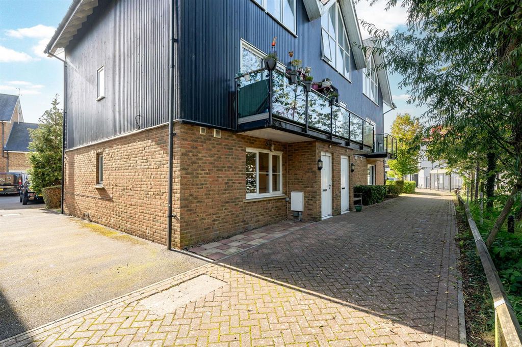 Property photo 1 of 7 External #2