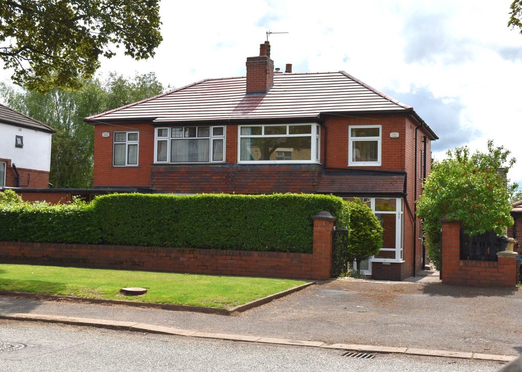Property photo 1 of 33