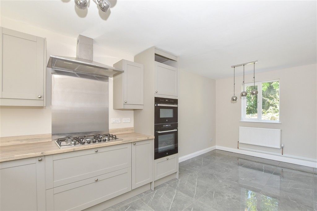 Property photo 3 of 15 Kitchen/Diner