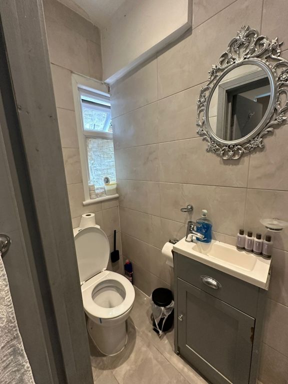 Property photo 2 of 8 Gallery