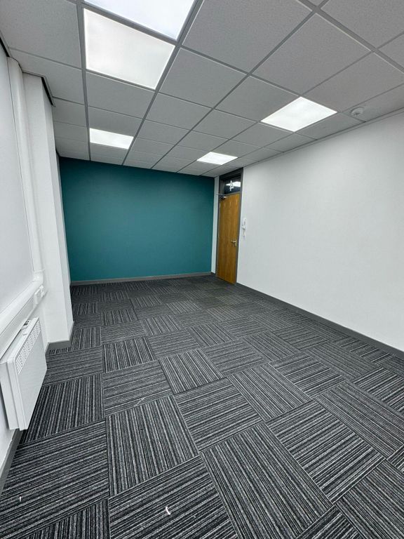 Property photo 3 of 39 Image 3