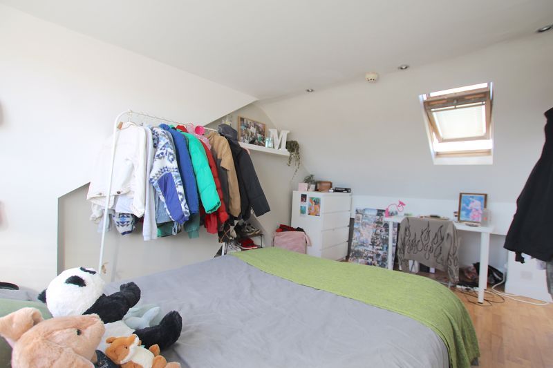 Property photo 3 of 9 Photo 25