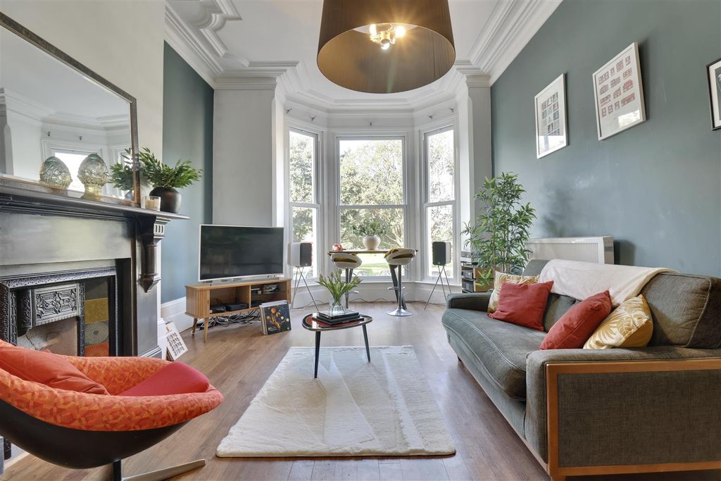 Property photo 1 of 15 352C2Ca5-721A-4B93-9C6B-00Ea47Edb623_1_201_A.Jpeg