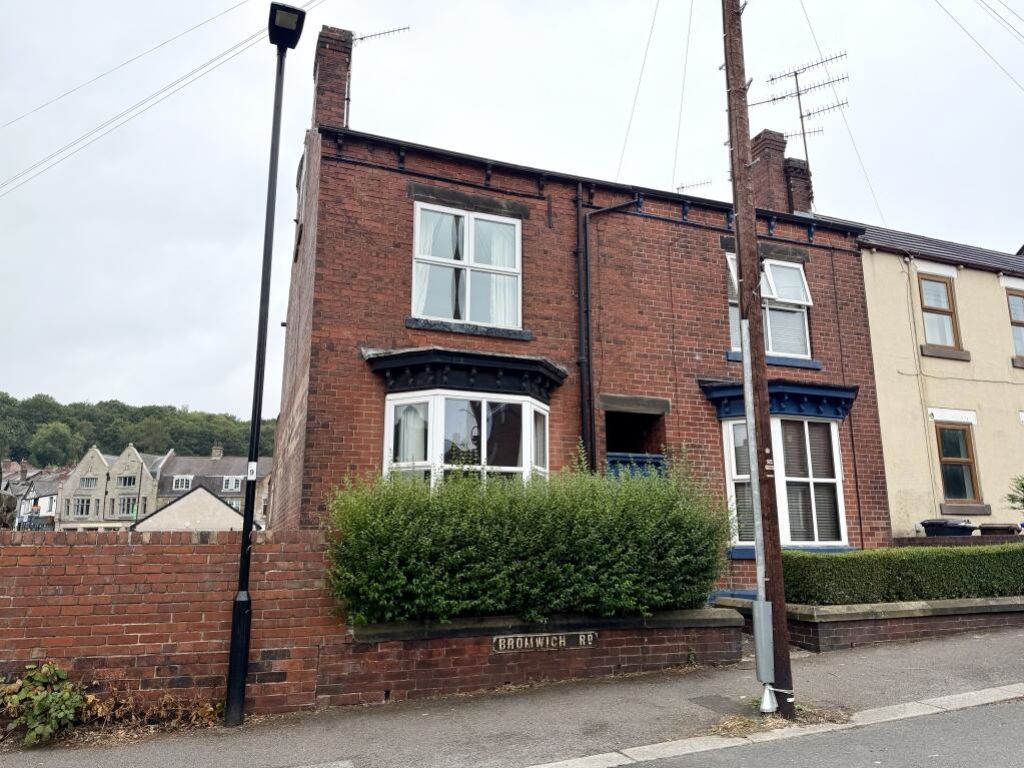 Property photo 1 of 10 Front