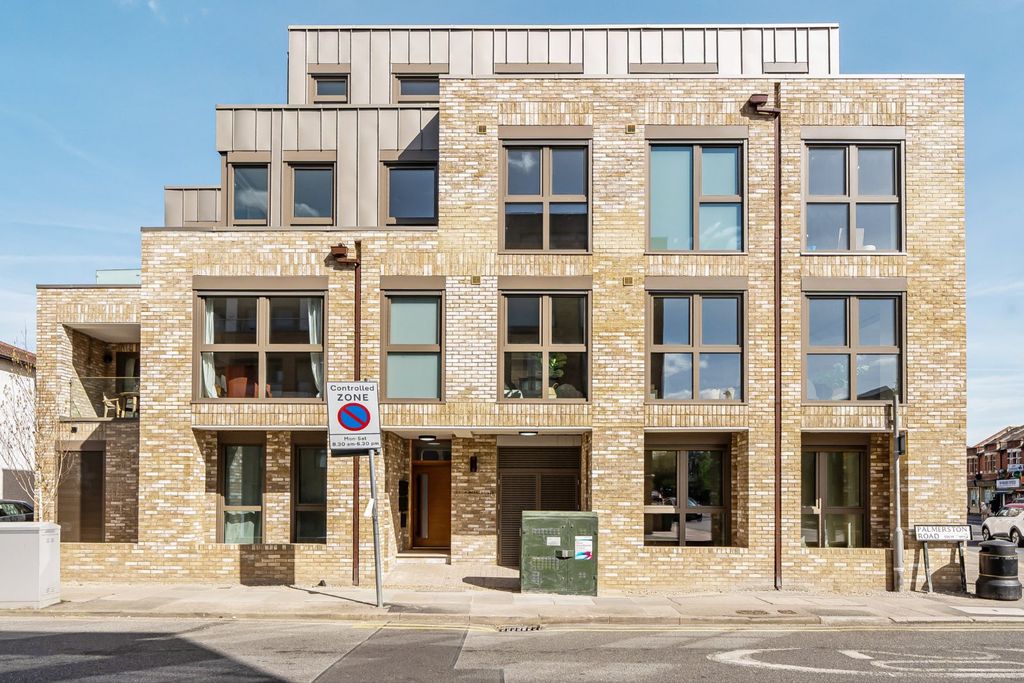 Property photo 3 of 21 Picture No. 11