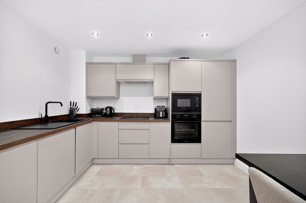 Property photo 2 of 36 Kitchen