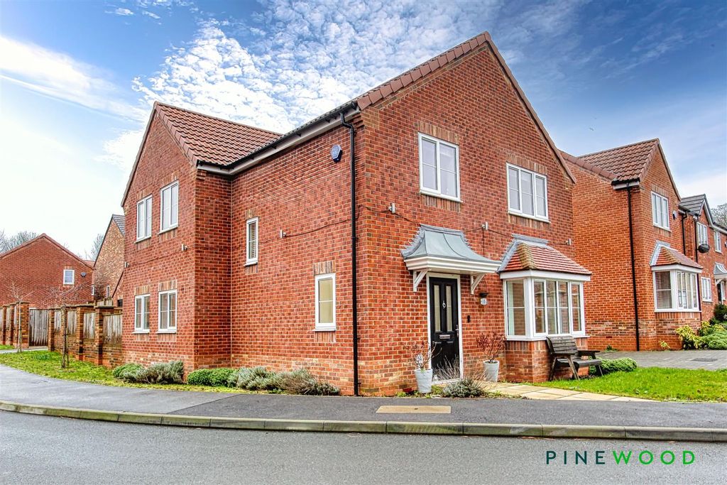 Property photo 1 of 31 Front