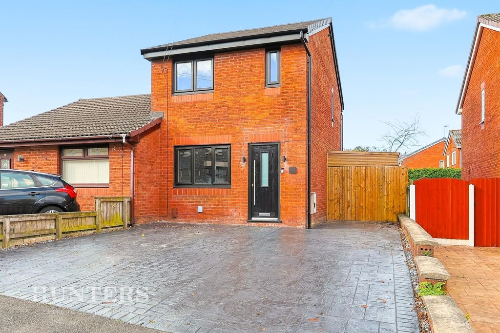 Property photo 1 of 19 Front