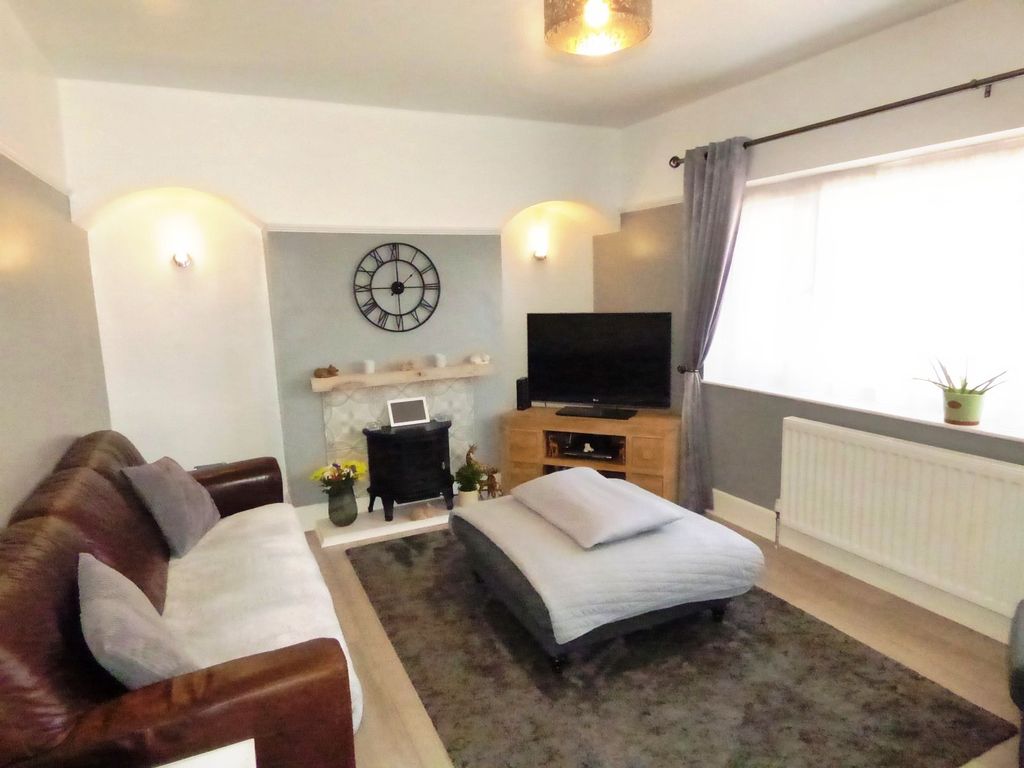 Property photo 3 of 21