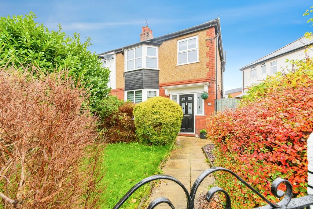 Property photo 1 of 17 Photo