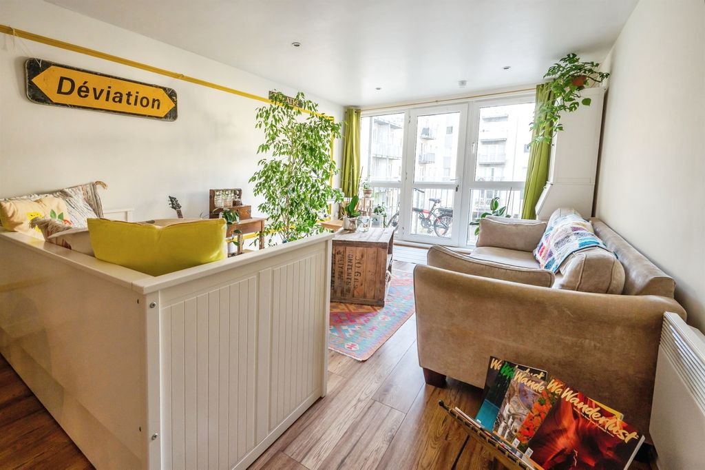 Property photo 3 of 16