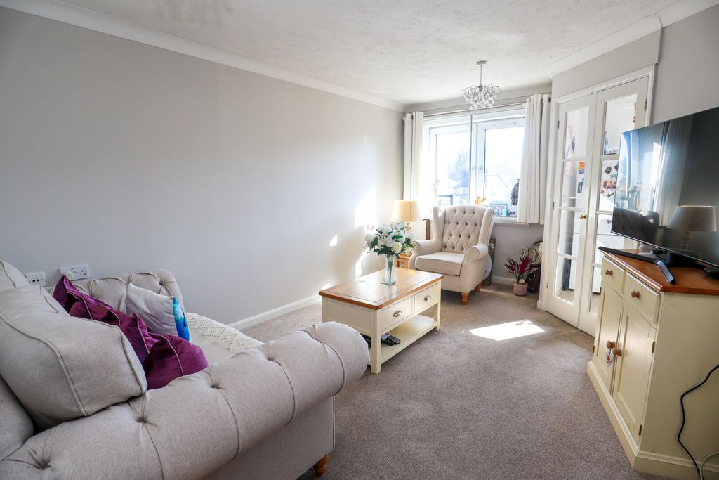 Property photo 2 of 9 Living Room