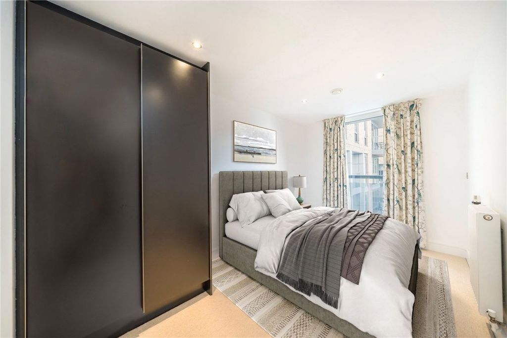 Property photo 3 of 5