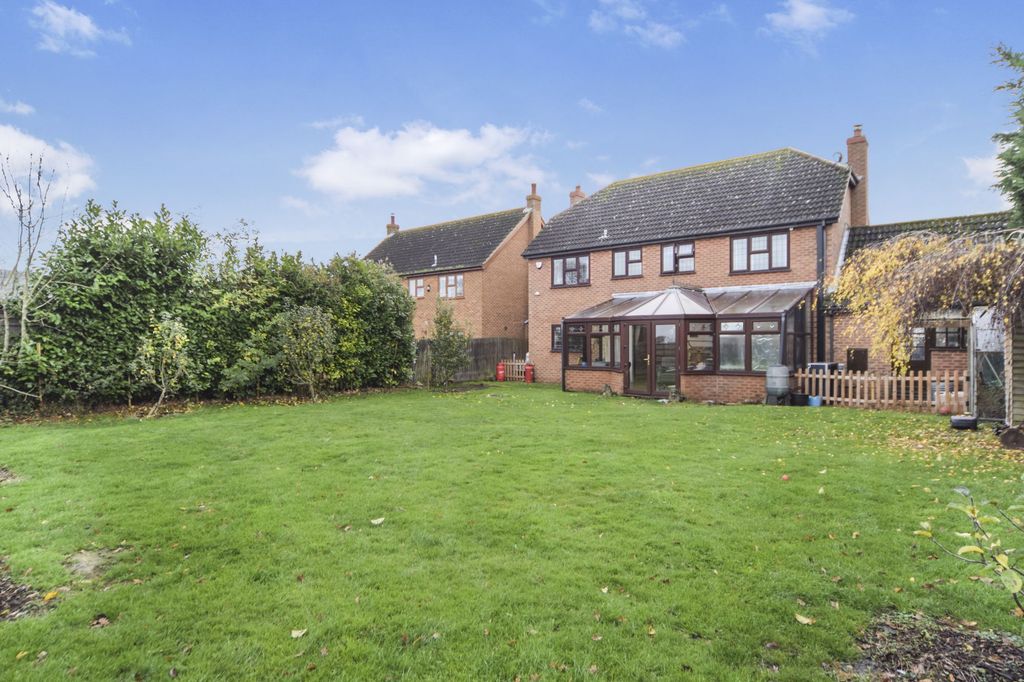 Property photo 2 of 17