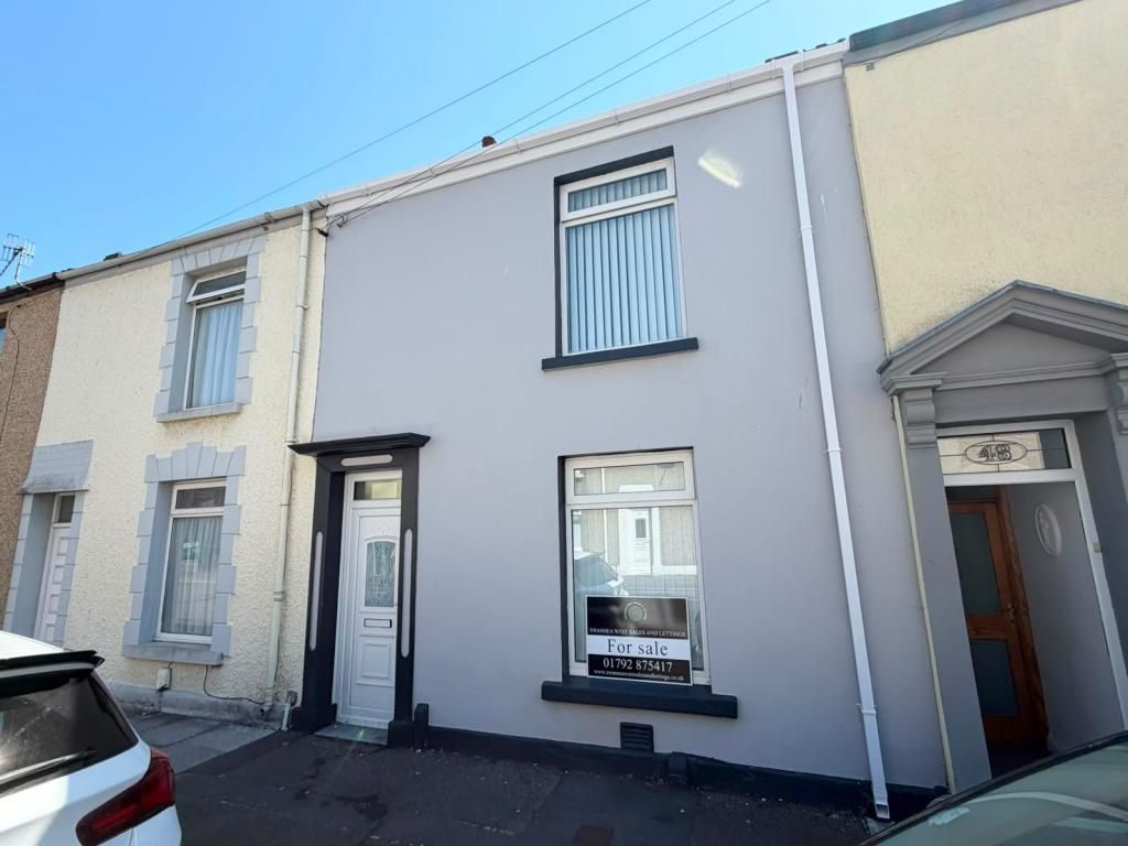 Property photo 2 of 24