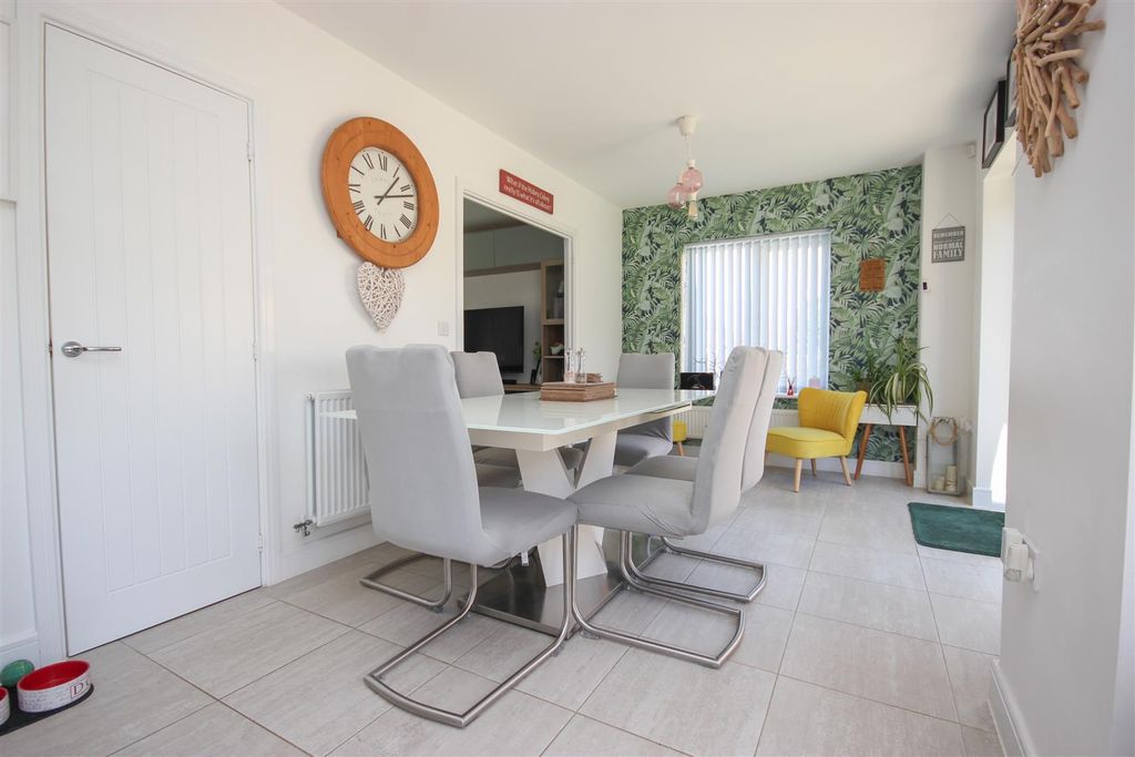 Property photo 2 of 18 Dining Room.Jpg