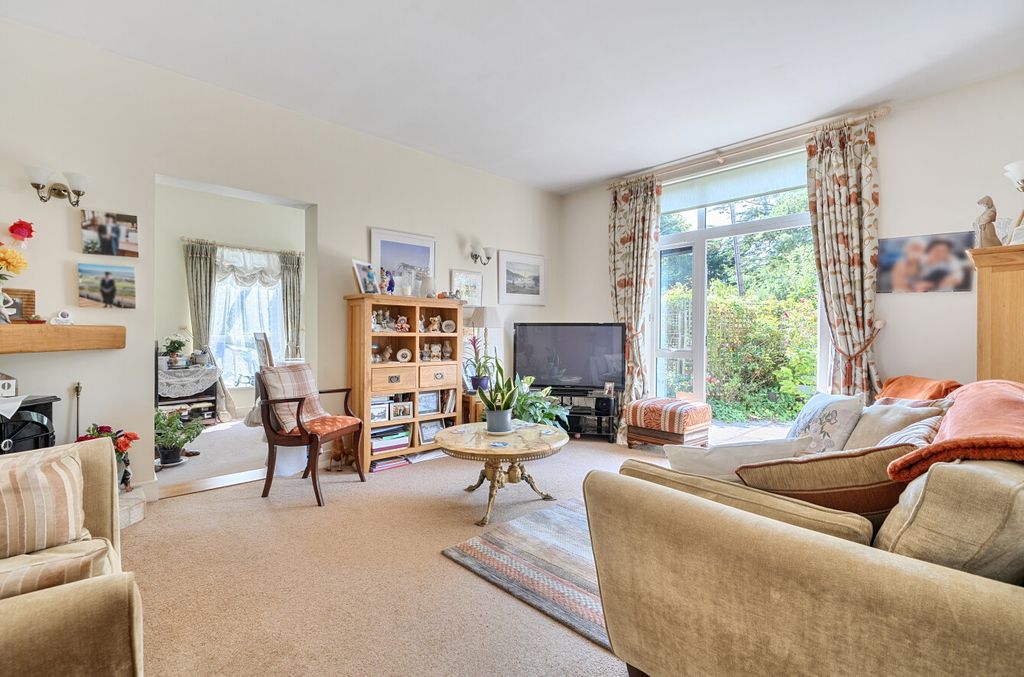 Property photo 3 of 21 1488993-3-6A5123c...
