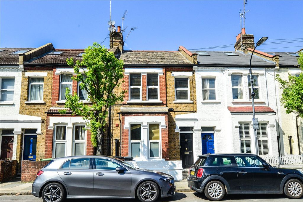 Property photo 3 of 7 Picture No. 24