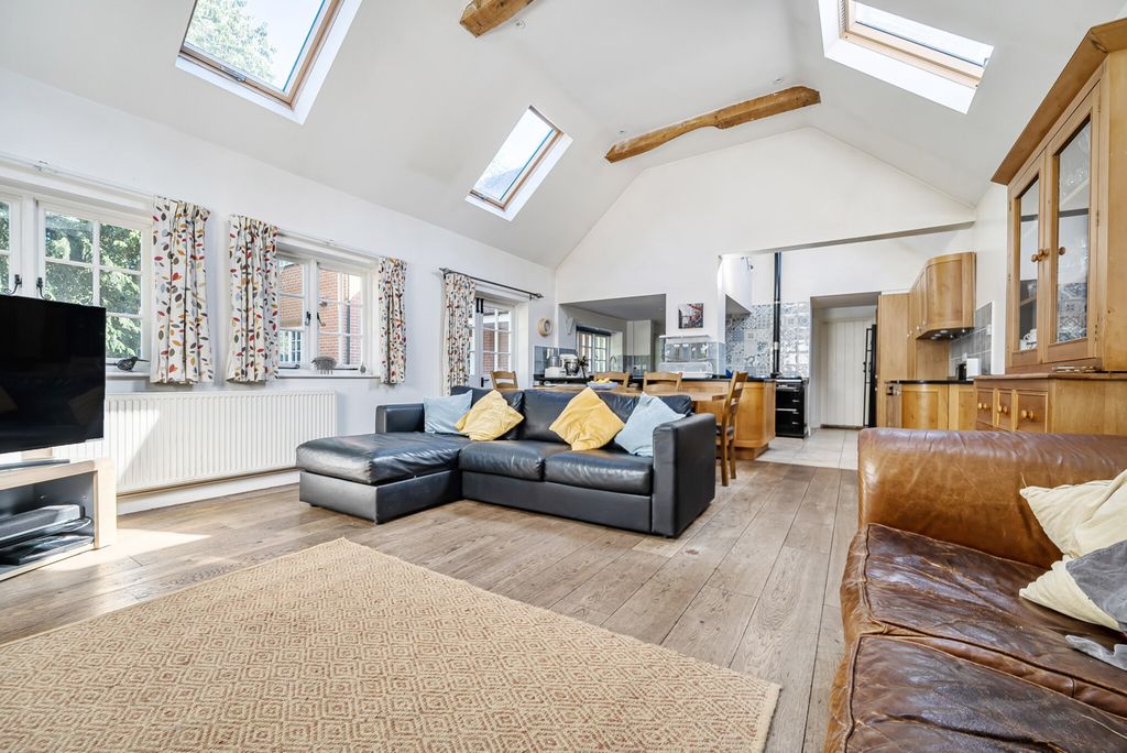 Property photo 3 of 28 1321468-28-686Ff4...