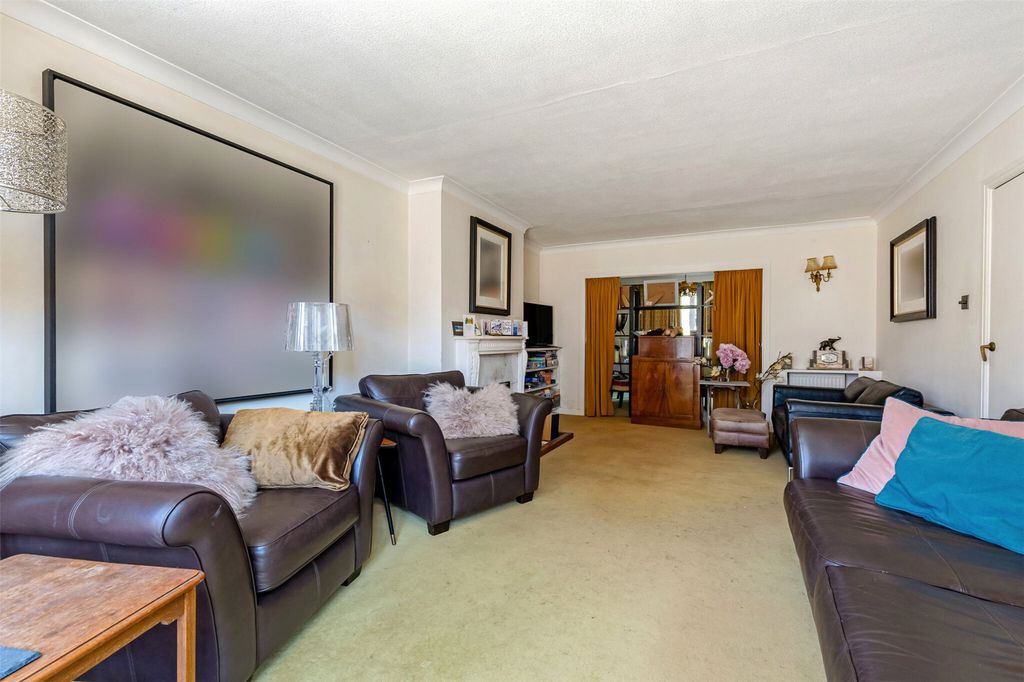 Property photo 2 of 16 Picture No. 21
