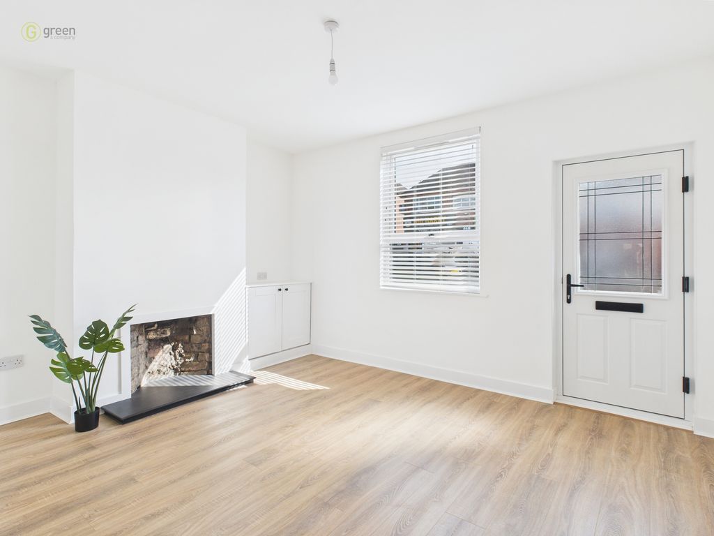 Property photo 3 of 24